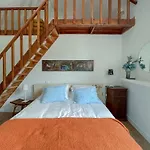 Casa Luis Pato Feriegård Ois do Bairro