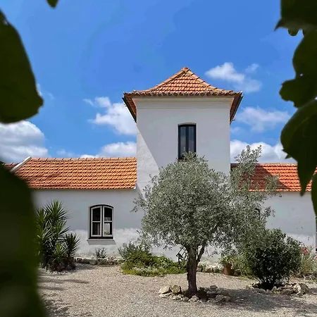 Casa Luis Pato Farm stay Ois do Bairro