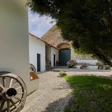 Farm stay Casa Luis Pato Ois do Bairro